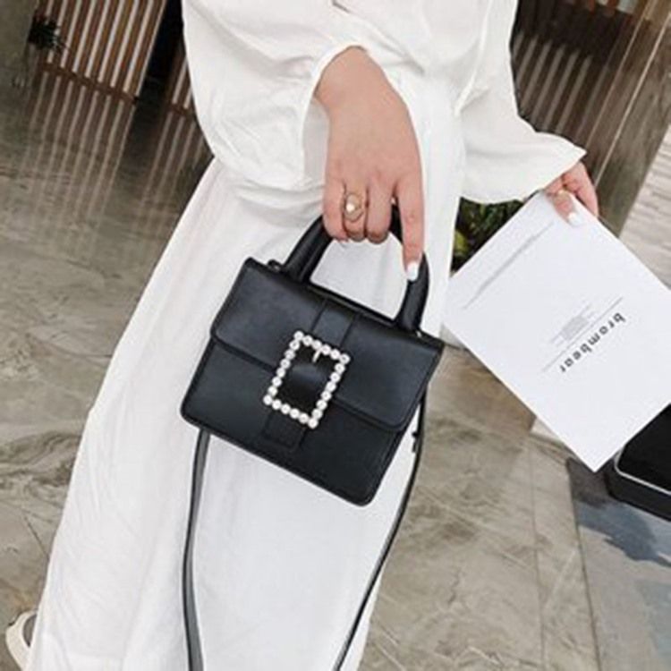 Diamond Pu Flap Crossbody Tasker