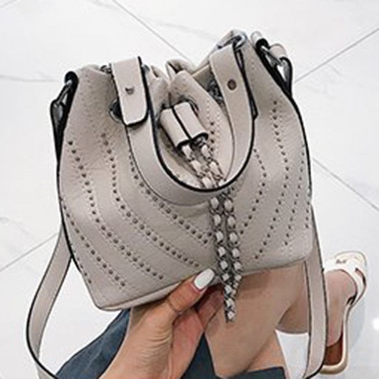 Fashion Plain Rivet Crossbody Taske