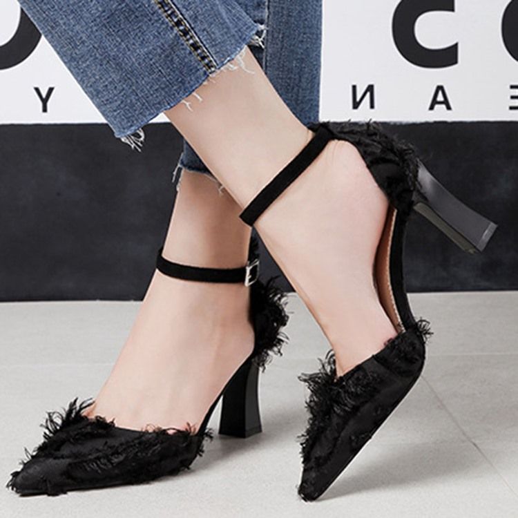 Chunky Heel Buckle Pointed Toe Women's Pumps