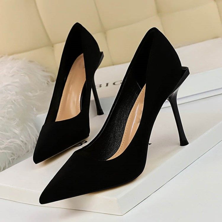 Kvinder Faux Suede Pointed Toe Stiletto Heel Slip-on Pumps