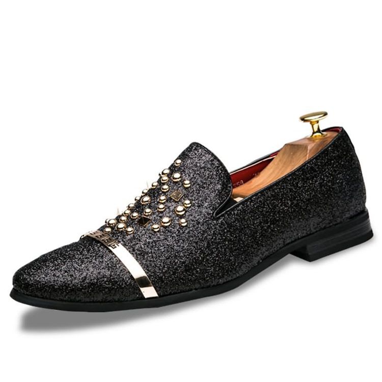 Sequin Rivet Pointed Toe Slip-on Herresko