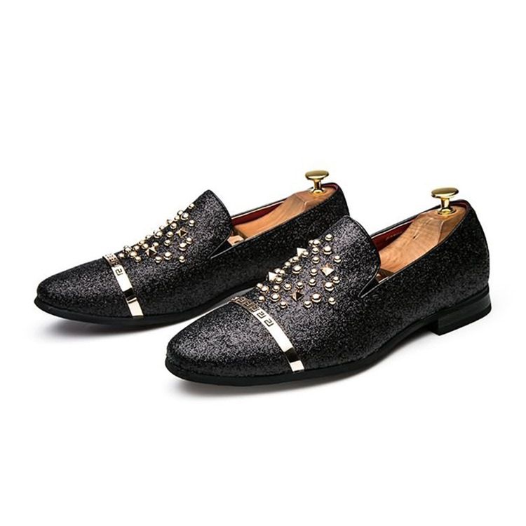 Sequin Rivet Pointed Toe Slip-on Herresko