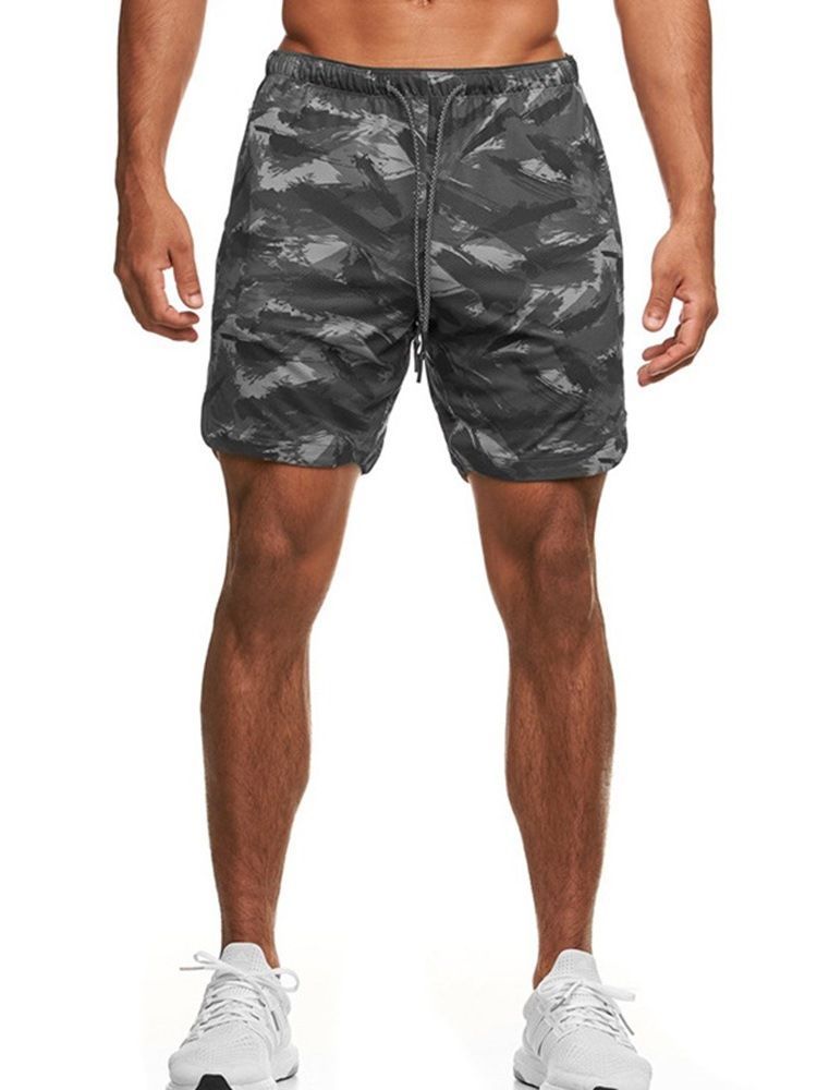 Slim Camouflage Print Casual Mid Waist Men's Shorts