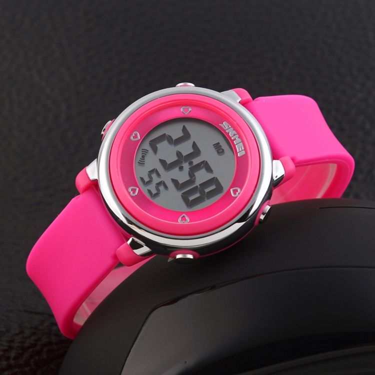 Herre Kortfattet Harpiks Digital Display Pin Buckle Watch