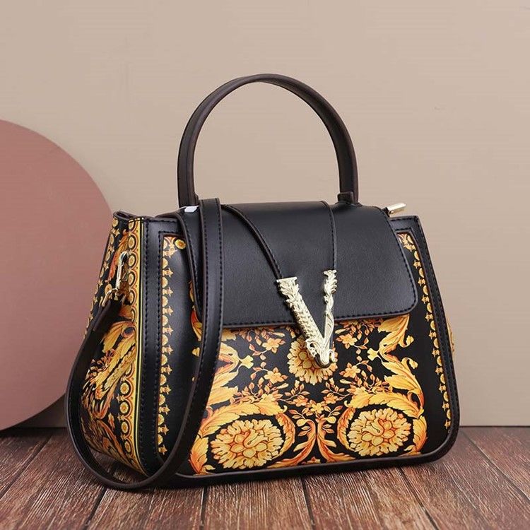 Tråd Pu Floral Rectangle Tote Tasker