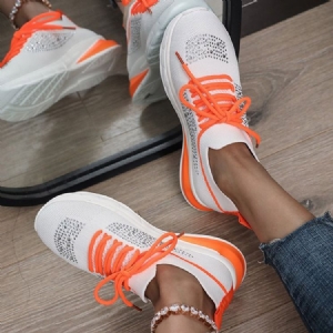 Slip-on Low-cut Upper Round Toe Women's Flat Sneakers