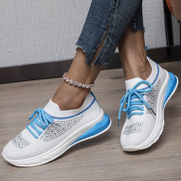 Slip-on Low-cut Upper Round Toe Women's Flat Sneakers